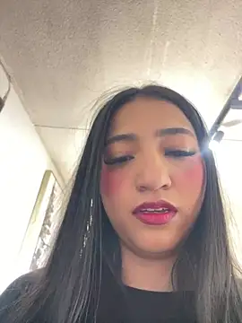 Daniela Pink online show from April 13, 2026, 11:14 am