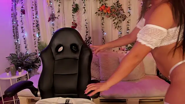 Snapshot of cata_desire chatting on February 27, 2026, 8:41 pm cata desire online show from February 27, 2026, 8:41 pm