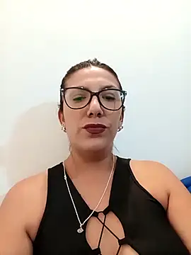 Silreinadorada online show from February 25, 2026, 10:42 pm