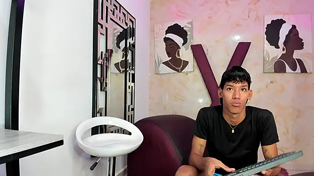 GREEN BOYS online show from March 26, 2026, 1:15 am