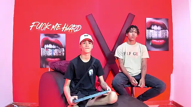 Snapshot of GREEN_BOYS chatting on February 15, 2026, 7:31 am GREEN BOYS online show from February 15, 2026, 7:31 am