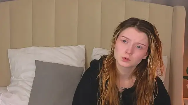 AlyssFrost online show from June 26, 2026, 2:39 am