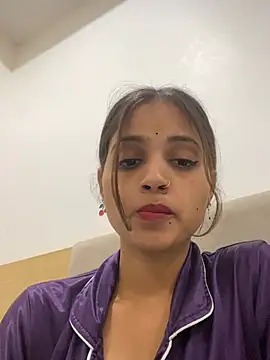 samayra1144 online show from May 30, 2026, 8:36 pm