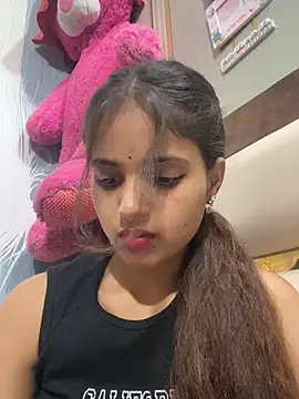 samayra1144 online show from June 1, 2026, 7:02 pm