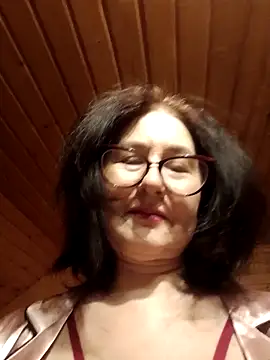 Snapshot of Vikimoon11211 chatting on March 4, 2026, 6:04 pm Vikimoon11211 online show from March 4, 2026, 6:04 pm