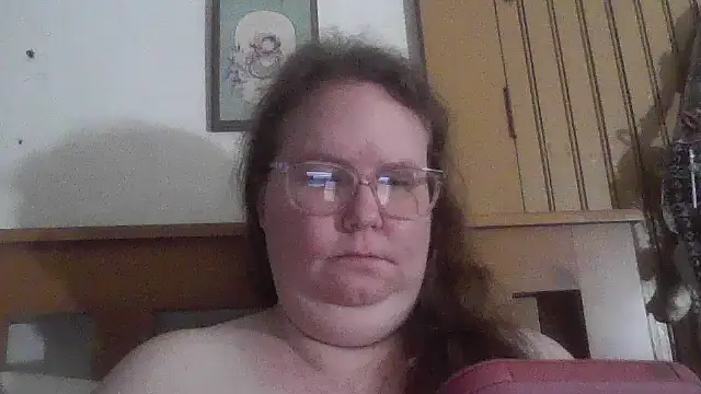 Snapshot of naughty_queen1 chatting on April 28, 2026, 11:14 am naughty queen1 online show from April 28, 2026, 11:14 am