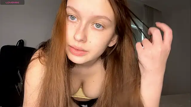 LoryMusetti online show from April 17, 2026, 2:09 pm