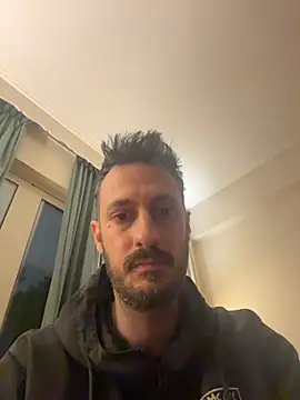 livegreek online show from April 4, 2026, 6:03 pm