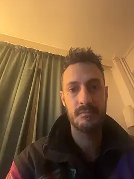 livegreek online show from April 5, 2026, 11:00 pm