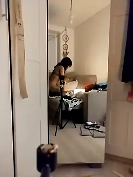 Snapshot of VeraVS chatting on March 30, 2026, 8:32 pm VeraVS online show from March 30, 2026, 8:32 pm