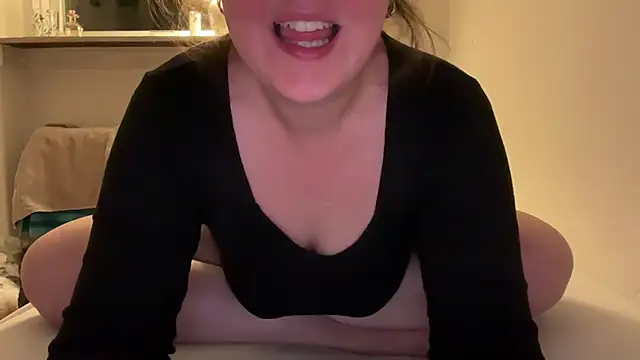 Snapshot of Ewelinababy chatting on July 19, 2026, 9:55 pm Ewelinababy online show from July 19, 2026, 9:55 pm