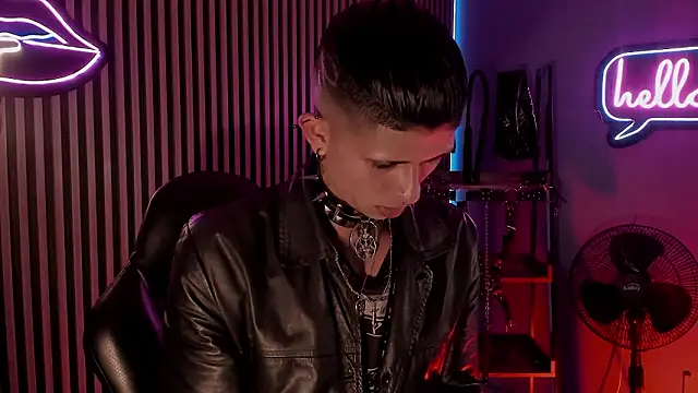 Maximoking26 online show from March 21, 2026, 12:45 am