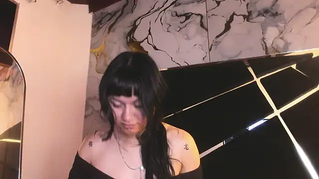 Snapshot of Couple_In_Heat chatting on April 26, 2026, 11:51 am Couple In Heat online show from April 26, 2026, 11:51 am