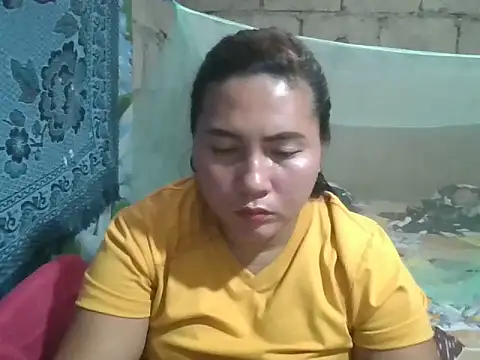 lady hermosa00 online show from February 26, 2026, 6:13 am