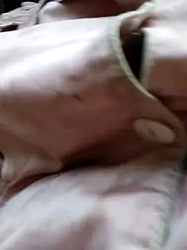 Snapshot of Baby_flower_1 chatting on March 2, 2026, 9:05 am Baby flower 1 online show from March 2, 2026, 9:05 am