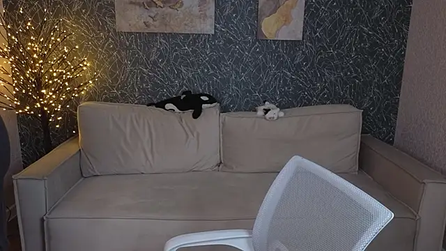 luna c0ra online show from March 11, 2026, 9:36 am