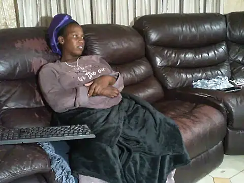 Sky-Diamond online show from April 7, 2026, 9:05 pm