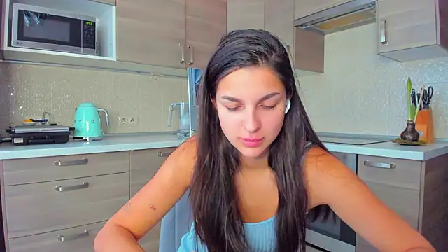 Snapshot of AngelGabe chatting on February 26, 2026, 9:53 am AngelGabe online show from February 26, 2026, 9:53 am