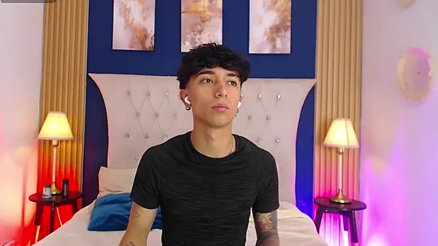 Snapshot of Aiden_Rivers_ chatting on June 10, 2026, 1:01 pm Aiden Rivers online show from June 10, 2026, 1:01 pm