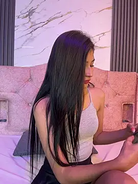 Snapshot of Aylin_fire chatting on February 17, 2026, 7:11 pm Aylin fire online show from February 17, 2026, 7:11 pm