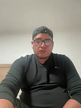 Snapshot of Omar9621 chatting on February 23, 2026, 7:53 am Omar9621 online show from February 23, 2026, 7:53 am