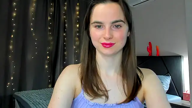 megann fox2 online show from April 10, 2026, 12:01 pm