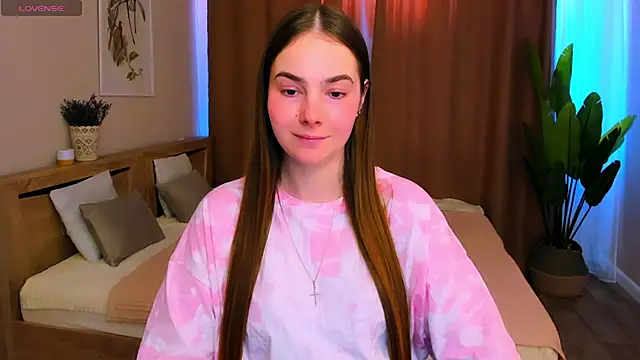 Maddy Wood  online show from March 9, 2026, 2:31 pm