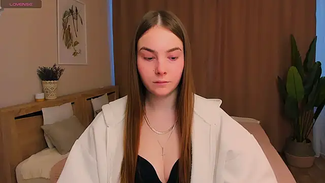 Maddy Wood  online show from February 18, 2026, 8:44 am