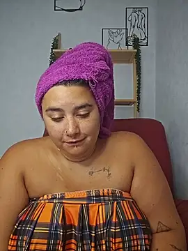 Snapshot of Deesse_luna chatting on July 1, 2026, 8:47 am Deesse luna online show from July 1, 2026, 8:47 am