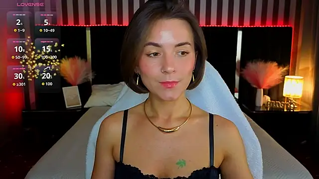 Snapshot of GracefulMichelle chatting on May 23, 2026, 7:24 pm GracefulMichelle online show from May 23, 2026, 7:24 pm