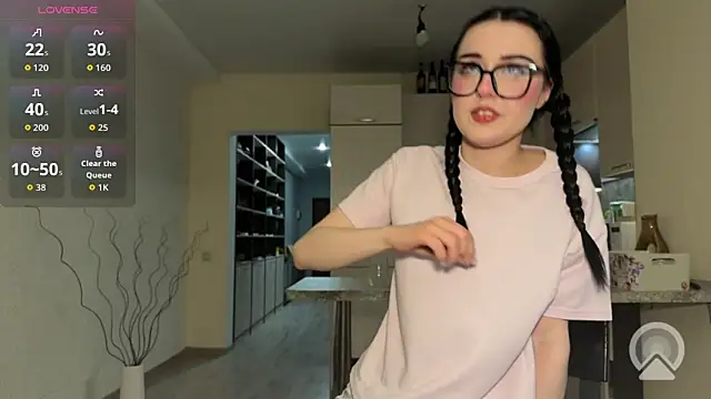 alicelanei online show from March 26, 2026, 8:07 pm