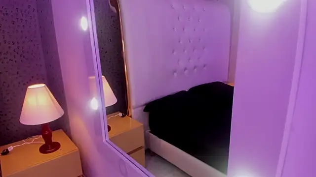 VinkSmokee online show from March 16, 2026, 6:10 pm