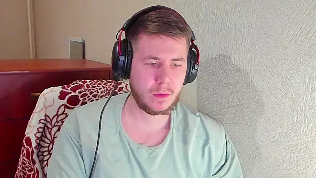 Snapshot of Vibalt chatting on February 17, 2026, 7:00 pm Vibalt online show from February 17, 2026, 7:00 pm