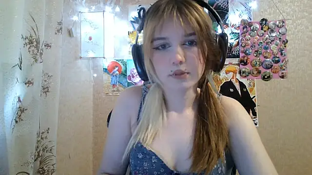 MilaTyan online show from July 18, 2026, 2:03 pm