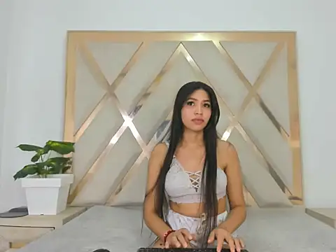 Carlotaasm online show from March 13, 2026, 4:39 am