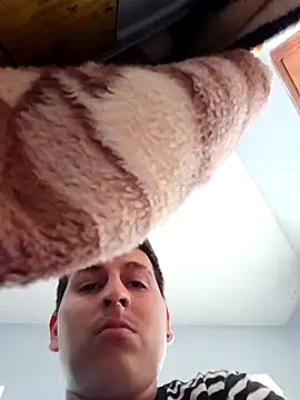 Chanwir32 online show from February 17, 2026, 2:25 pm