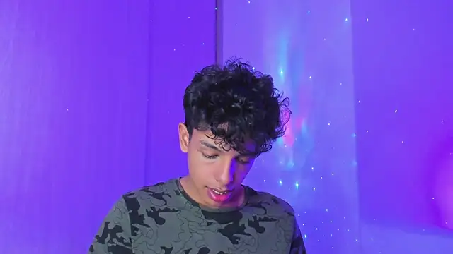 Maxfrost1 online show from June 1, 2026, 12:55 am