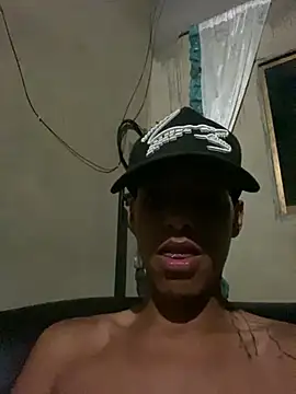 Snapshot of Alee_2005 chatting on March 1, 2026, 8:47 am Alee 2005 online show from March 1, 2026, 8:47 am