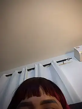 Snapshot of layiyirdofficial chatting on February 16, 2026, 10:51 pm layiyirdofficial online show from February 16, 2026, 10:51 pm