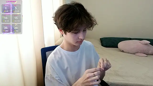 Snapshot of _LukaHayes_ chatting on February 25, 2026, 11:10 am LukaHayes online show from February 25, 2026, 11:10 am