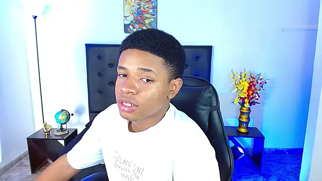 liiam3 online show from April 14, 2026, 8:47 pm