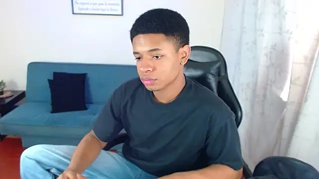 liiam3 online show from March 26, 2026, 8:51 pm