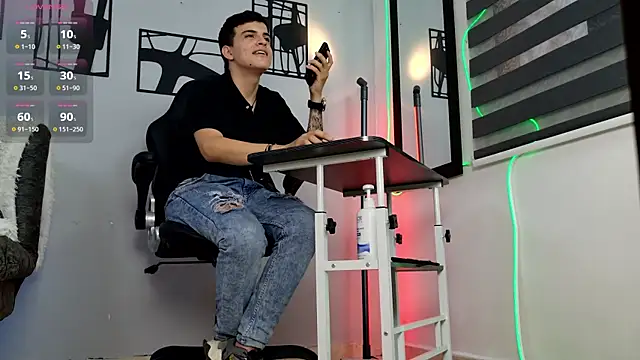 Snapshot of nico_pelusa chatting on March 1, 2026, 9:48 pm nico pelusa online show from March 1, 2026, 9:48 pm