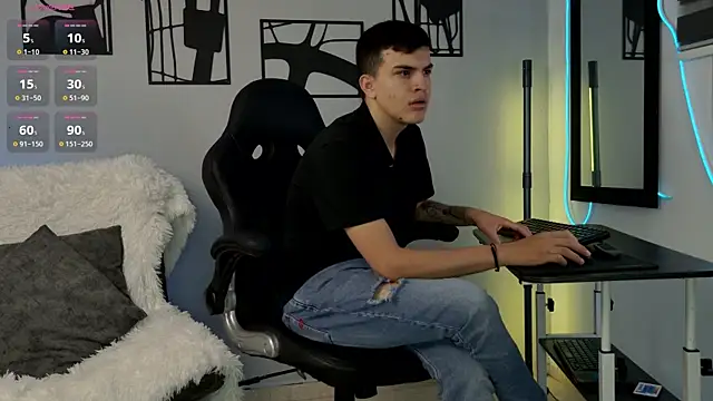 nico pelusa online show from April 9, 2026, 10:43 am