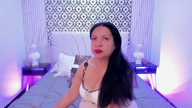 Renatta Milly online show from February 19, 2026, 3:14 am