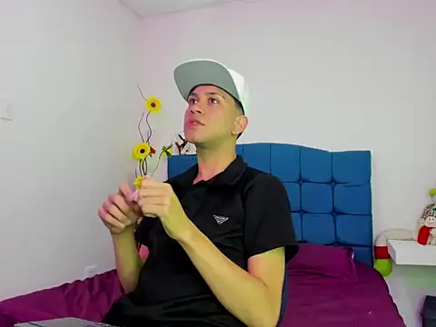 Snapshot of Ailanys_Miller chatting on March 2, 2026, 12:34 pm Ailanys Miller online show from March 2, 2026, 12:34 pm