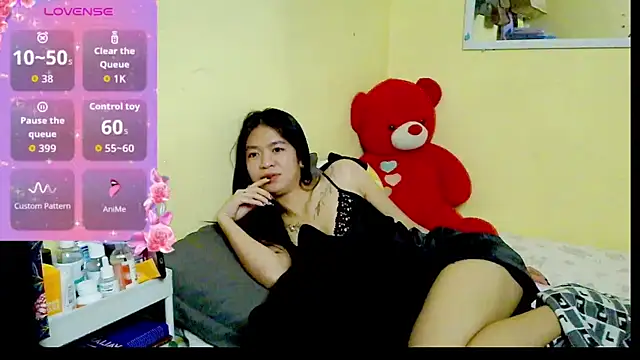Snapshot of Luna_Moonfang chatting on July 28, 2026, 3:21 pm Luna Moonfang online show from July 28, 2026, 3:21 pm