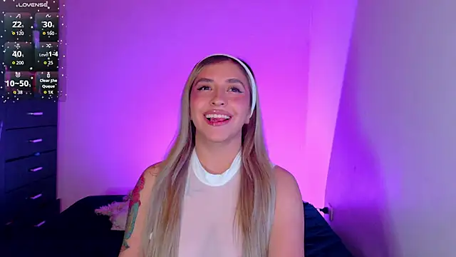 saradiazxxx online show from June 23, 2026, 6:44 am