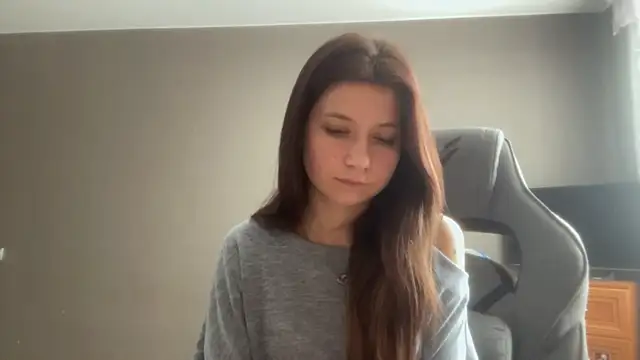 Snapshot of LunnaBliss chatting on February 27, 2026, 11:10 am LunnaBliss online show from February 27, 2026, 11:10 am