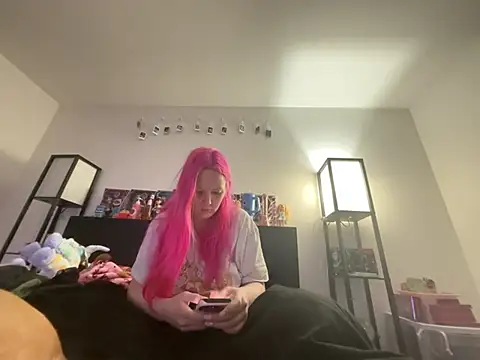 pinkhairfun16 online show from March 5, 2026, 7:27 am